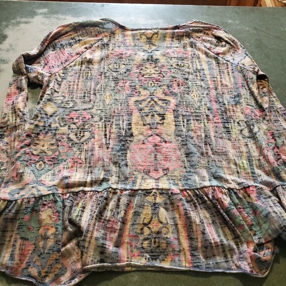 Sundance ruffle bottom southwest multicolored shirt sz large - Picture 3 of 3